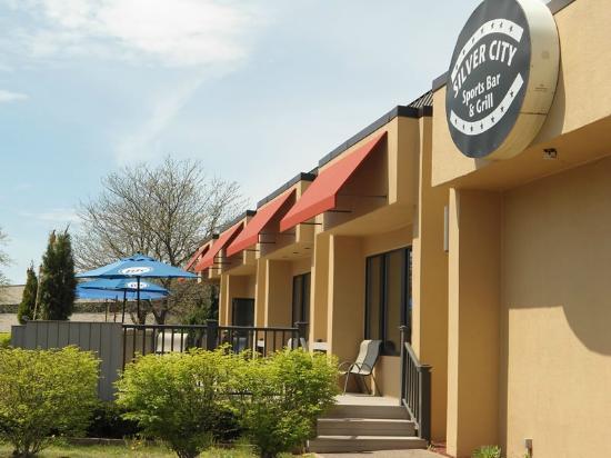 Silver City Sports Bar and Grill